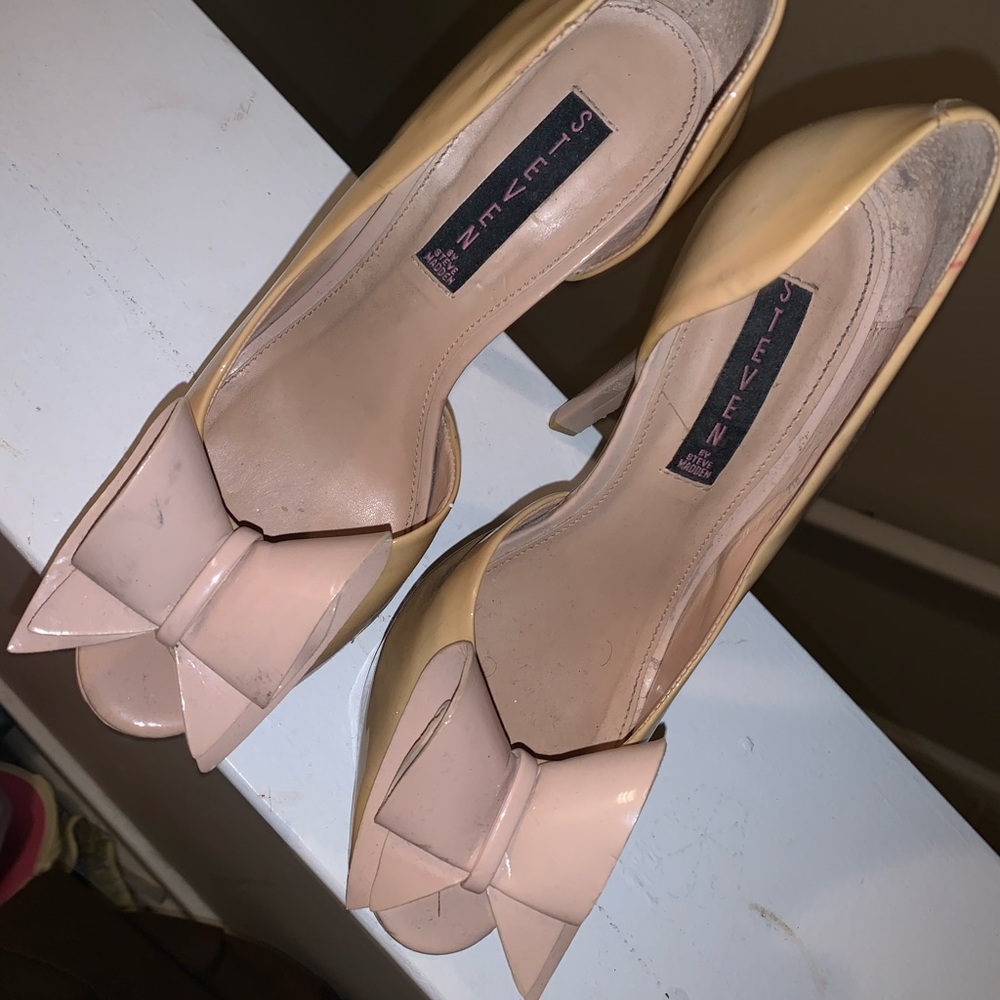 Women’s Steve Madden heels